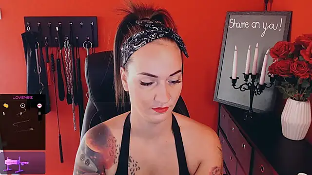 Snapshot of _Jane_Warren_ chatting on 18, 9, 2025 Jane Warren online show from 18, 9, 2025