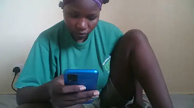 Snapshot of prettychic5 chatting on 27, 12, 2024 prettychic5 online show from 27, 12, 2024