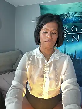 Snapshot of RoseMelanie chatting on 23, 4, 2026 RoseMelanie online show from 23, 4, 2026