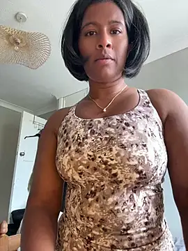 Snapshot of RoseMelanie chatting on 18, 5, 2026 RoseMelanie online show from 18, 5, 2026