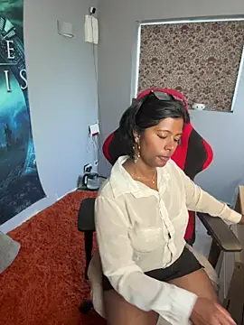 Snapshot of RoseMelanie chatting on 23, 5, 2026 RoseMelanie online show from 23, 5, 2026