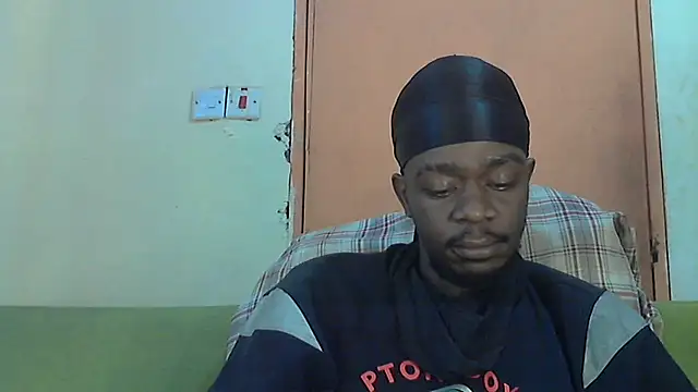 Snapshot of BIGDICKMULLAH chatting on 5, 10, 2025 BIGDICKMULLAH online show from 5, 10, 2025
