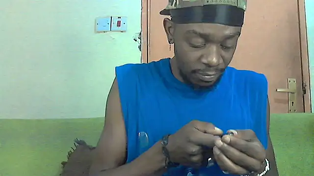 Snapshot of BIGDICKMULLAH chatting on 13, 10, 2025 BIGDICKMULLAH online show from 13, 10, 2025