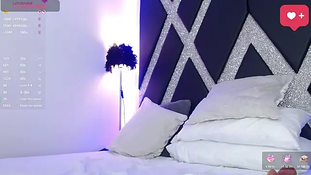 Snapshot of blonde_cat15 chatting on 1, 1, 2025 blonde cat15 online show from 1, 1, 2025