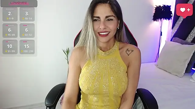 Snapshot of blonde_cat15 chatting on 10, 3, 2025 blonde cat15 online show from 10, 3, 2025