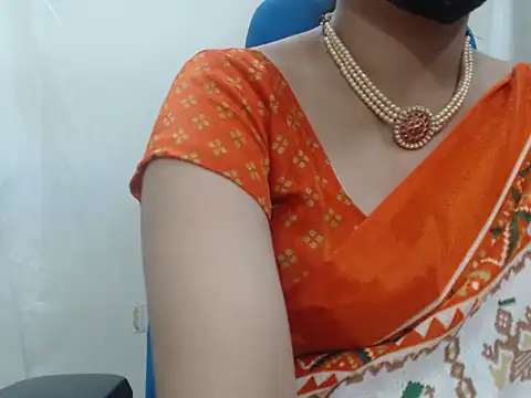 Snapshot of Lovely_Siri_23 chatting on 13, 11, 2025 Lovely Siri 23 online show from 13, 11, 2025