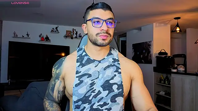 Snapshot of Michael_Diamond chatting on 4, 2, 2026 Michael Diamond online show from 4, 2, 2026