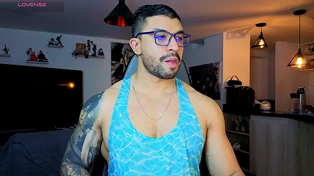 Snapshot of Michael_Diamond chatting on 5, 2, 2026 Michael Diamond online show from 5, 2, 2026