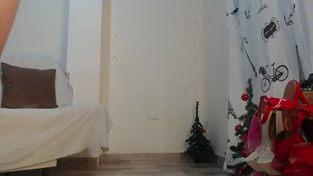 Snapshot of ammarahot7777 chatting on 4, 12, 2025 ammarahot7777 online show from 4, 12, 2025