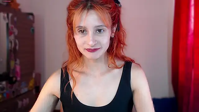 Snapshot of skinny_Raven chatting on 15, 12, 2024 skinny Raven online show from 15, 12, 2024