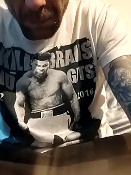 Snapshot of PIercingBoy38 chatting on 30, 10, 2025 PIercingBoy38 online show from 30, 10, 2025