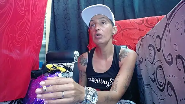 Snapshot of anyu1306 chatting on 10, 9, 2025 anyu1306 online show from 10, 9, 2025