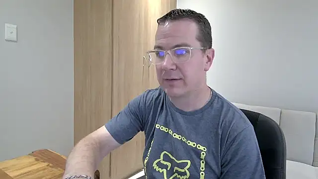 BrettJ81 online show from 12, 12, 2024