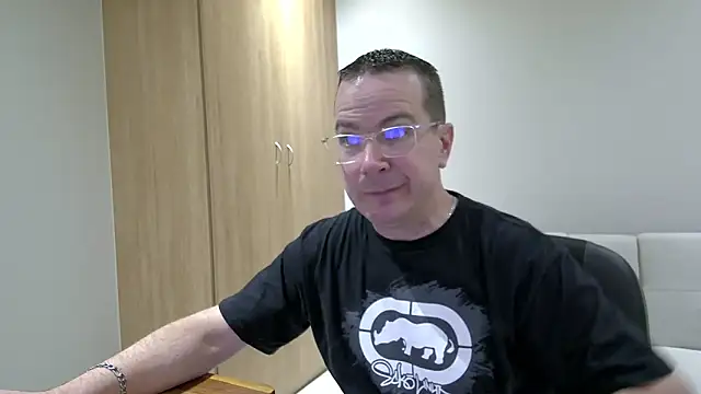 BrettJ81 online show from 13, 3, 2025