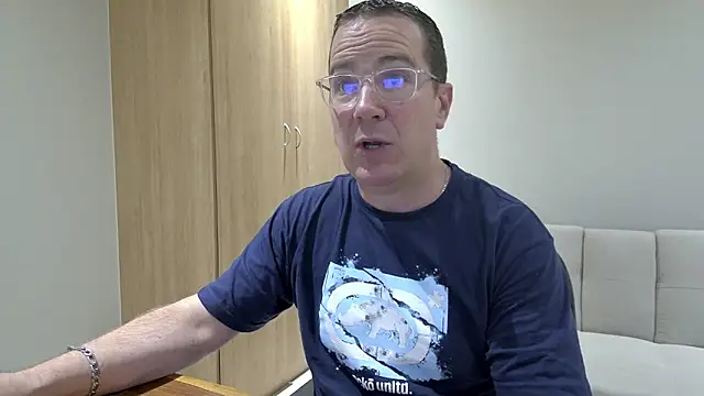 BrettJ81 online show from 10, 1, 2026