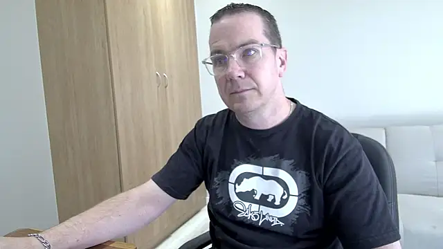 BrettJ81 online show from 4, 4, 2026