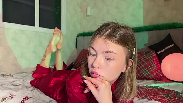 Aliceimhorny online show from 26, 12, 2024