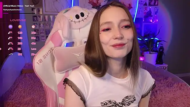 Evie Ro online show from 11, 5, 2026