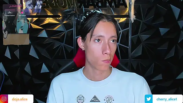 alicee salvatore online show from 20, 10, 2025