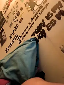 Snapshot of MisterMister45 chatting on 15, 3, 2026 MisterMister45 online show from 15, 3, 2026