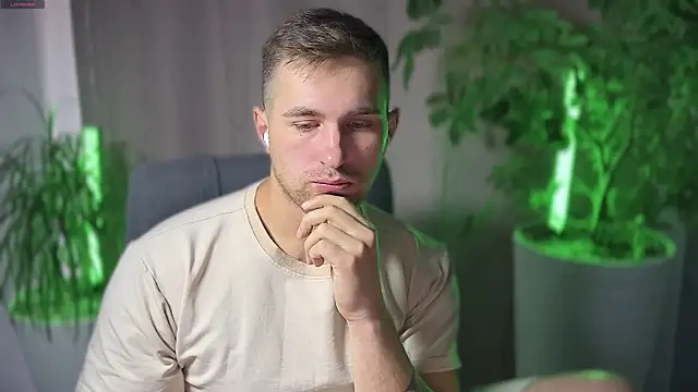 Sweeet  boy online show from 19, 3, 2025