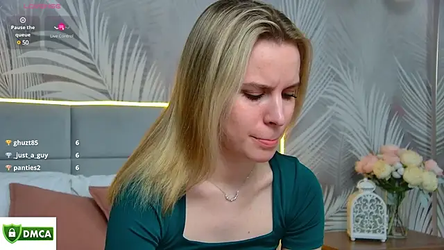 Snapshot of AmaliaBell chatting on 10, 2, 2025 AmaliaBell online show from 10, 2, 2025