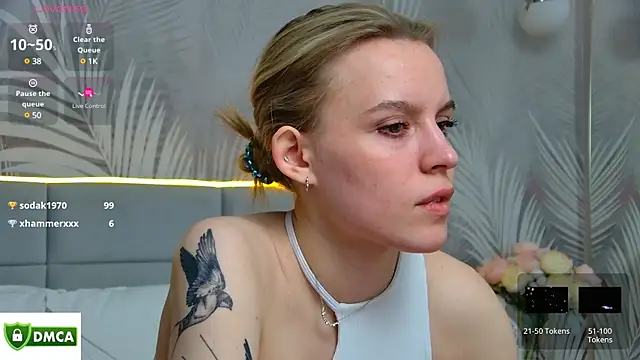 Snapshot of AmaliaBell chatting on 11, 2, 2025 AmaliaBell online show from 11, 2, 2025