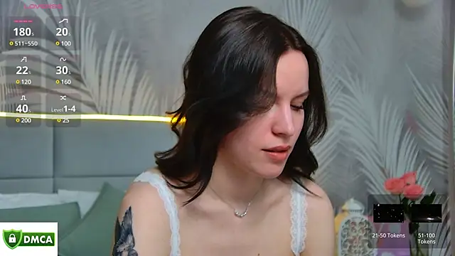 Snapshot of AmaliaBell chatting on 8, 3, 2025 AmaliaBell online show from 8, 3, 2025