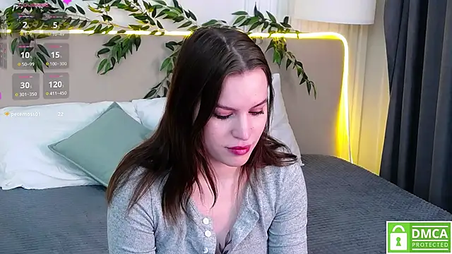 Snapshot of AmaliaBell chatting on 8, 11, 2025 AmaliaBell online show from 8, 11, 2025