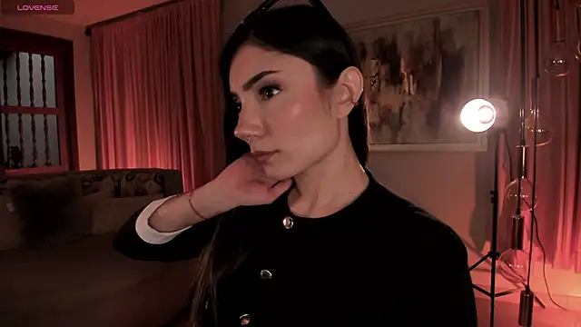 AmyArmstrong online show from 20, 2, 2025