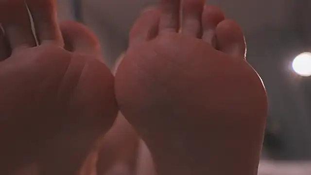 AmyArmstrong online show from 8, 4, 2026