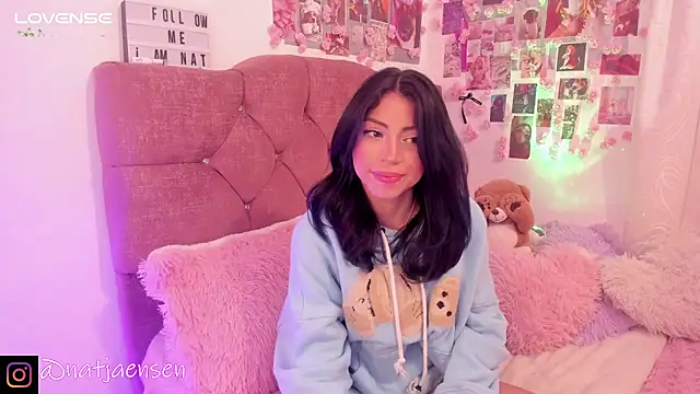 Snapshot of natalie_jaensen chatting on 7, 2, 2025 natalie jaensen online show from 7, 2, 2025