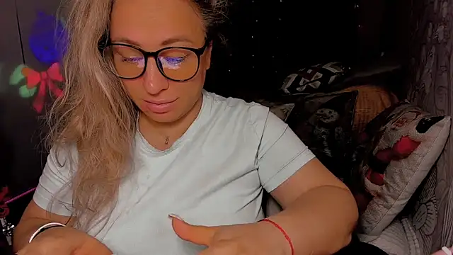 CumOnMy Tits online show from 18, 12, 2025