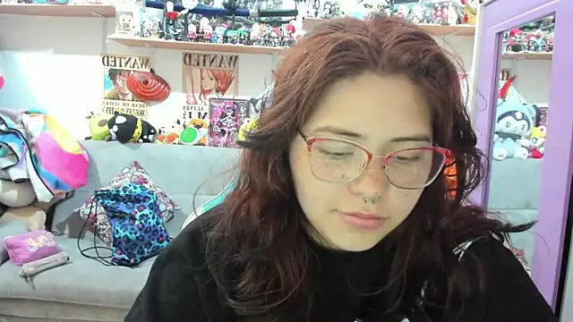 Snapshot of soficammy chatting on 1, 10, 2025 soficammy online show from 1, 10, 2025