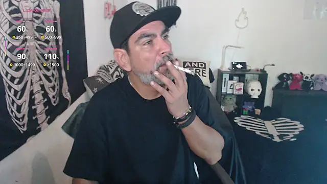 soyelcarlitos  online show from 15, 6, 2026